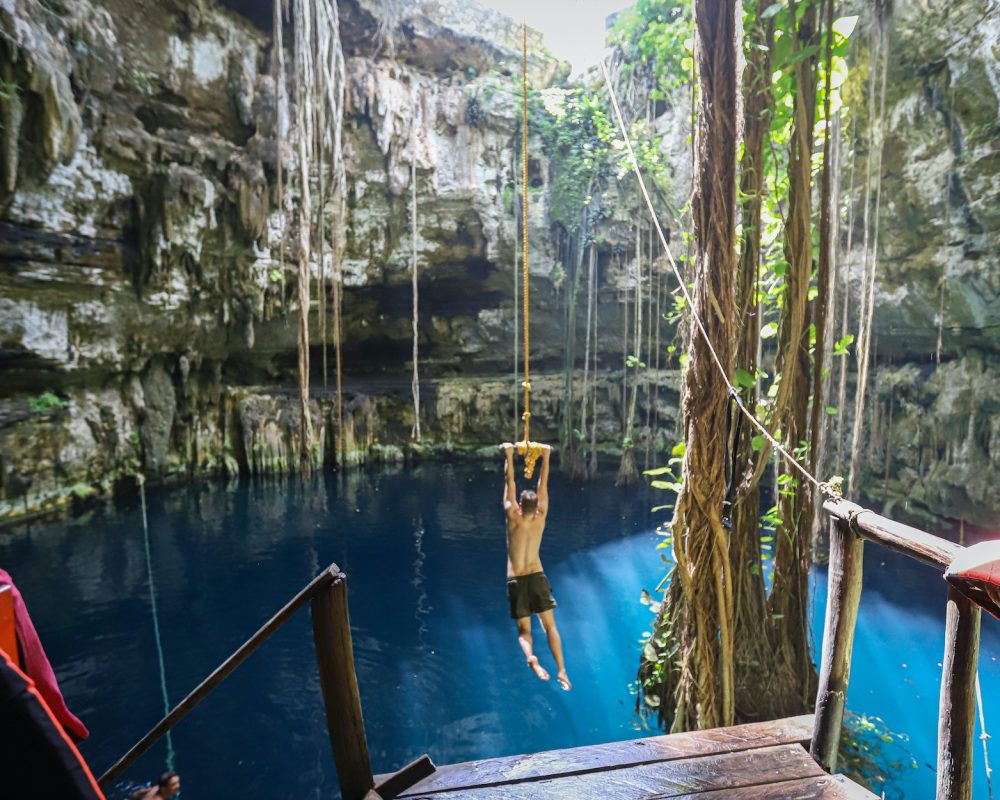 rope-swing-at-cenote-san-lorenzo-oxman (1)